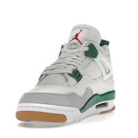 Air Jordan 4 Retro SB “Pine Green” Sneakers