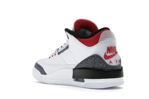 Air Jordan 3 Retro SE "Fire Red Denim" Sneakers