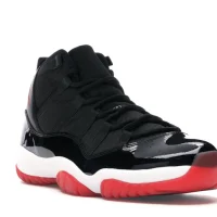 Jordan 11 Retro Playoffs