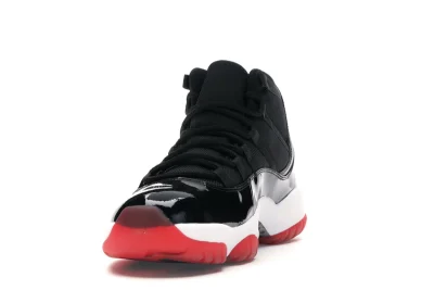 Jordan 11 Retro Playoffs