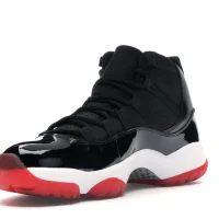 Jordan 11 Retro Playoffs