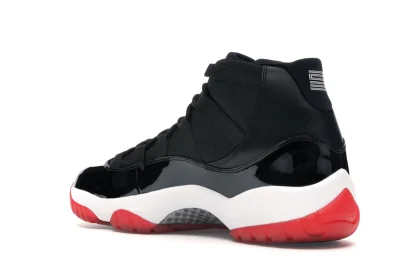 Jordan 11 Retro Playoffs