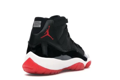 Jordan 11 Retro Playoffs