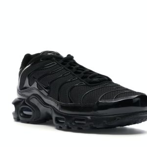 Nike Air Max Plus Triple Black
