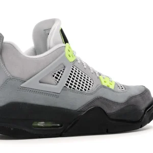 Jordan 4 Retro SE 95 Neon