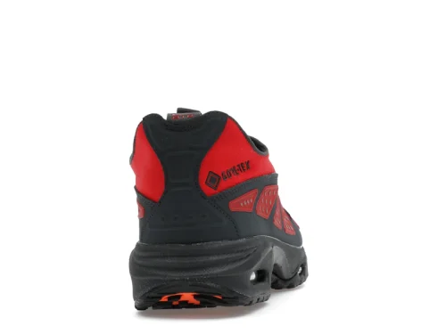 Nike Air Max Sunder Gore-Tex Hyper Crimson