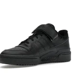 Adidas Forum Low Triple Black