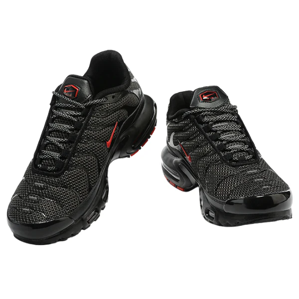 Air Max Plus Bred Sneakers
